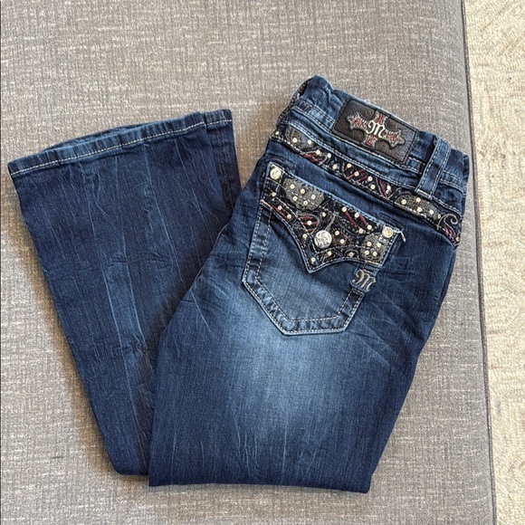 Miss Me Mid Rise Easy Boot Curvy Fit Jean - Picture 5 of 13